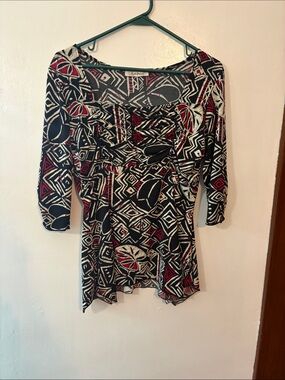 Sushi Flower Geometric Print Black and Red Women's Tunic